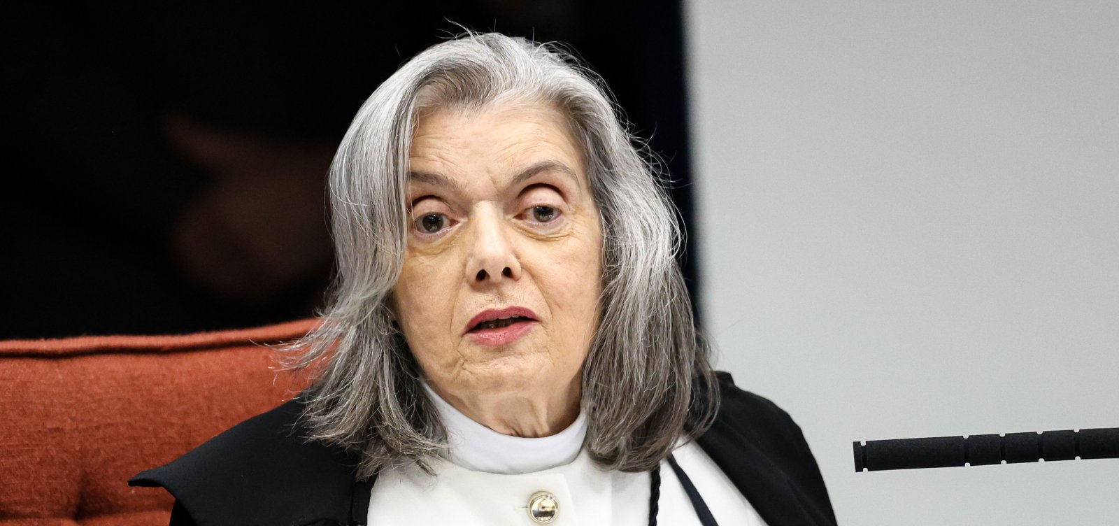 Cármen Lúcia anuncia proposta para definir regras de atuação de juízes eleitorais