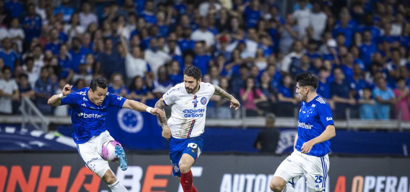 Bahia anuncia retorno do atacante Everaldo por empréstimo