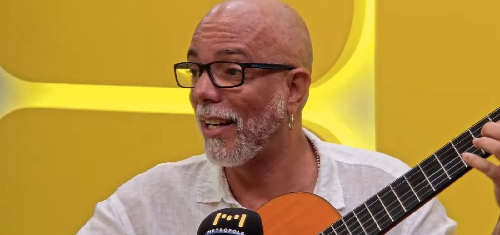 Jarbas Bittencourt relembra trajetória no teatro e destaca música como parte da dramaturgia