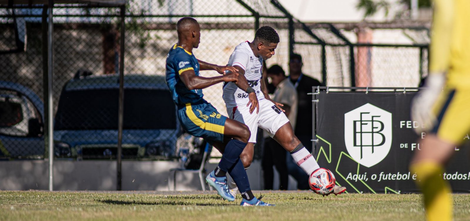 Em jogo de quatro gols, Jequié e Vitória empatam no Waldomiro Borges