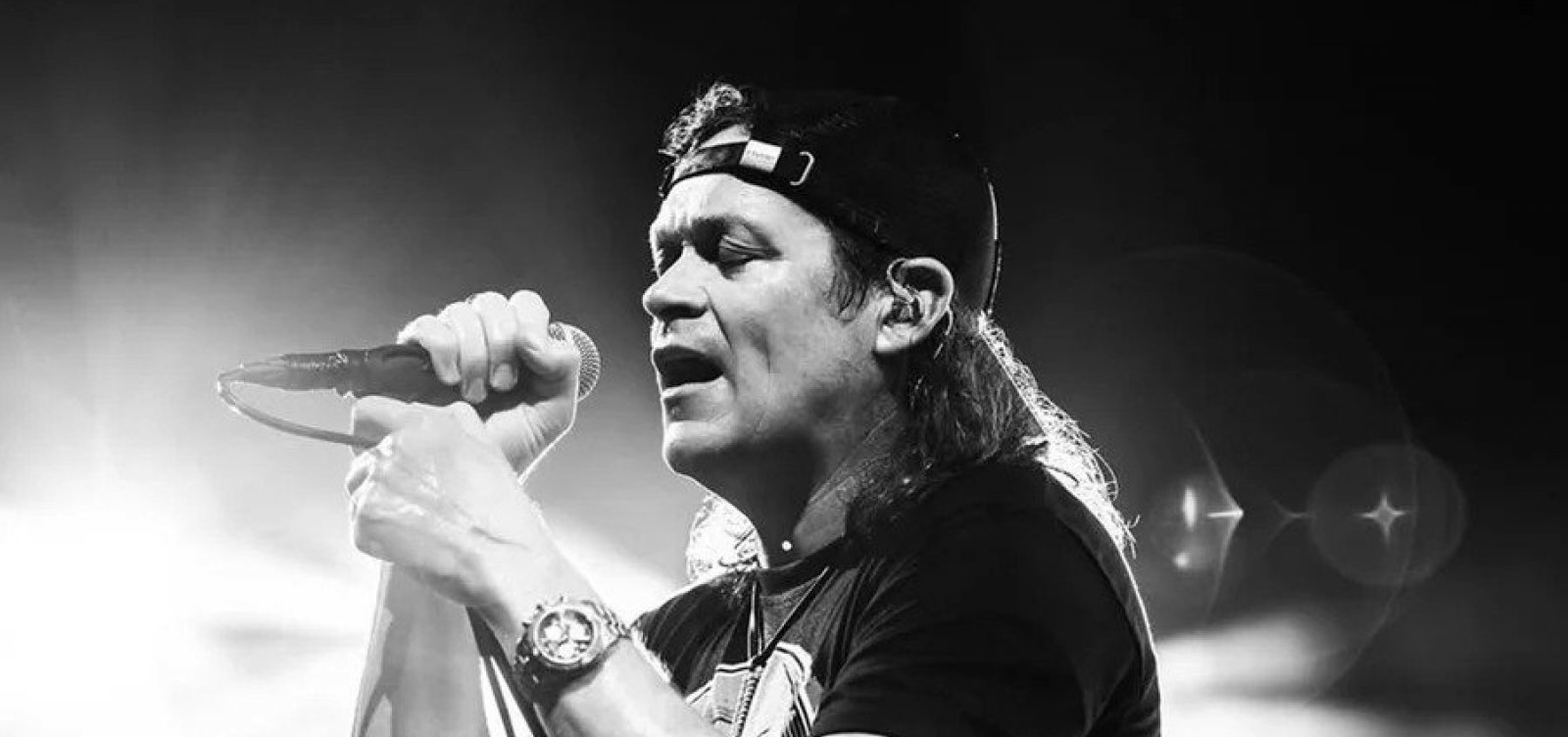 Morre, aos 47 anos, Brad Arnold, vocalista da banda 3 Doors Down
