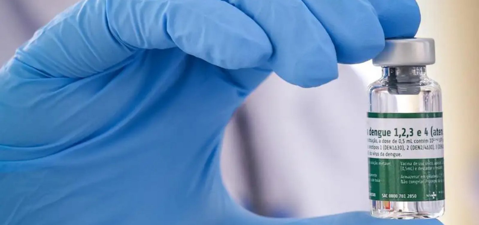 Vacinação contra dengue começa para profissionais da atenção primária do SUS