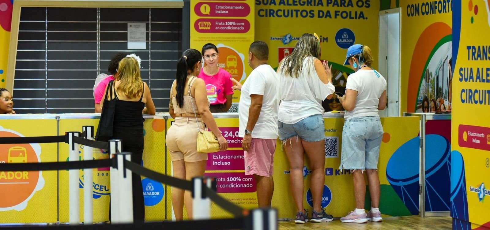 Expresso Salvador funciona neste sábado e leva foliões aos circuitos Dodô e Osmar