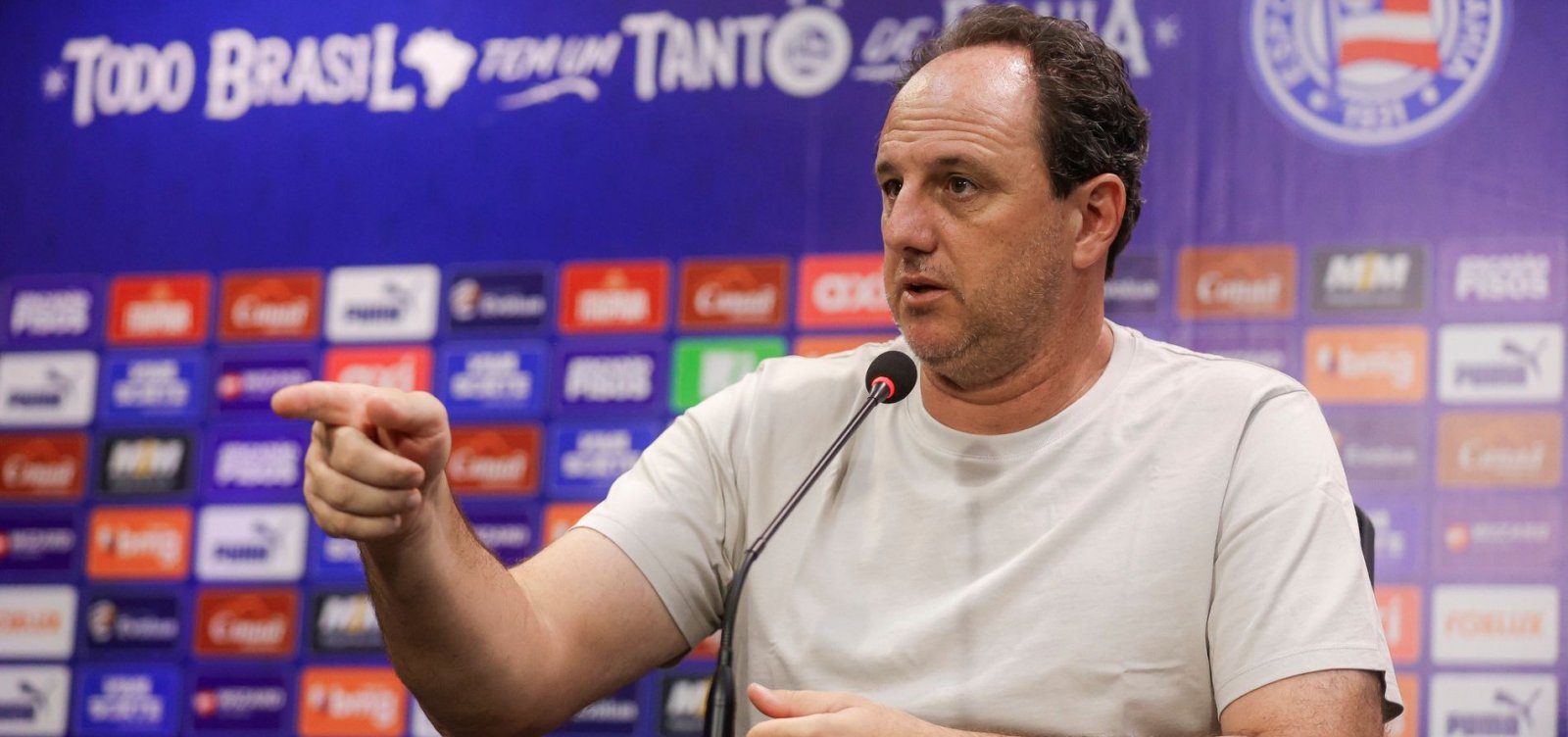 Ceni critica postura do Bahia: "Não se negocia, seja no carnaval ou que dia for"