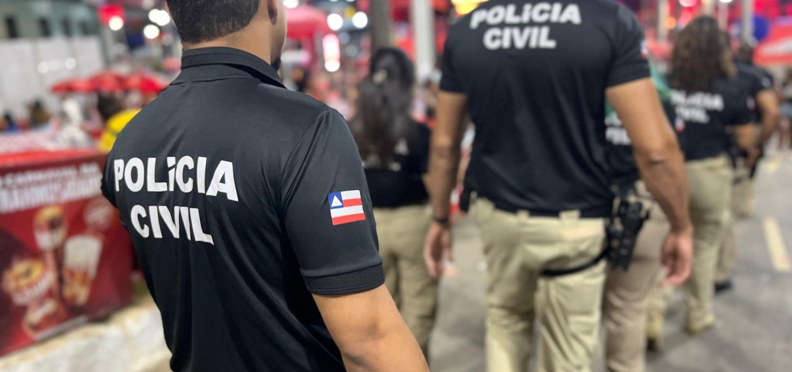 Homem é detido após agredir policiais civis no circuito Barra-Ondina