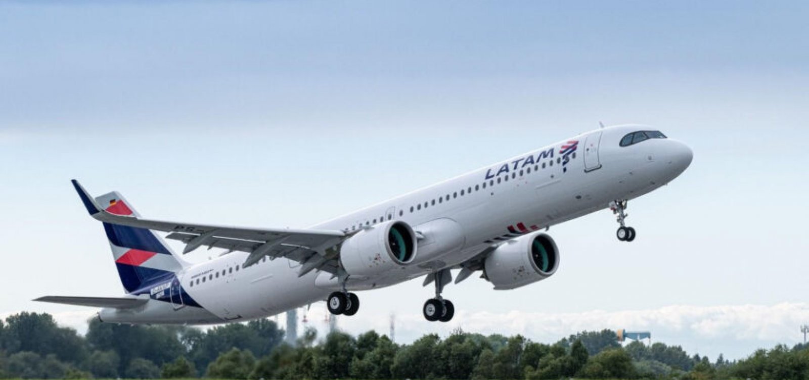 Avião da Latam aborta decolagem quando já iniciava subida em Guarulhos