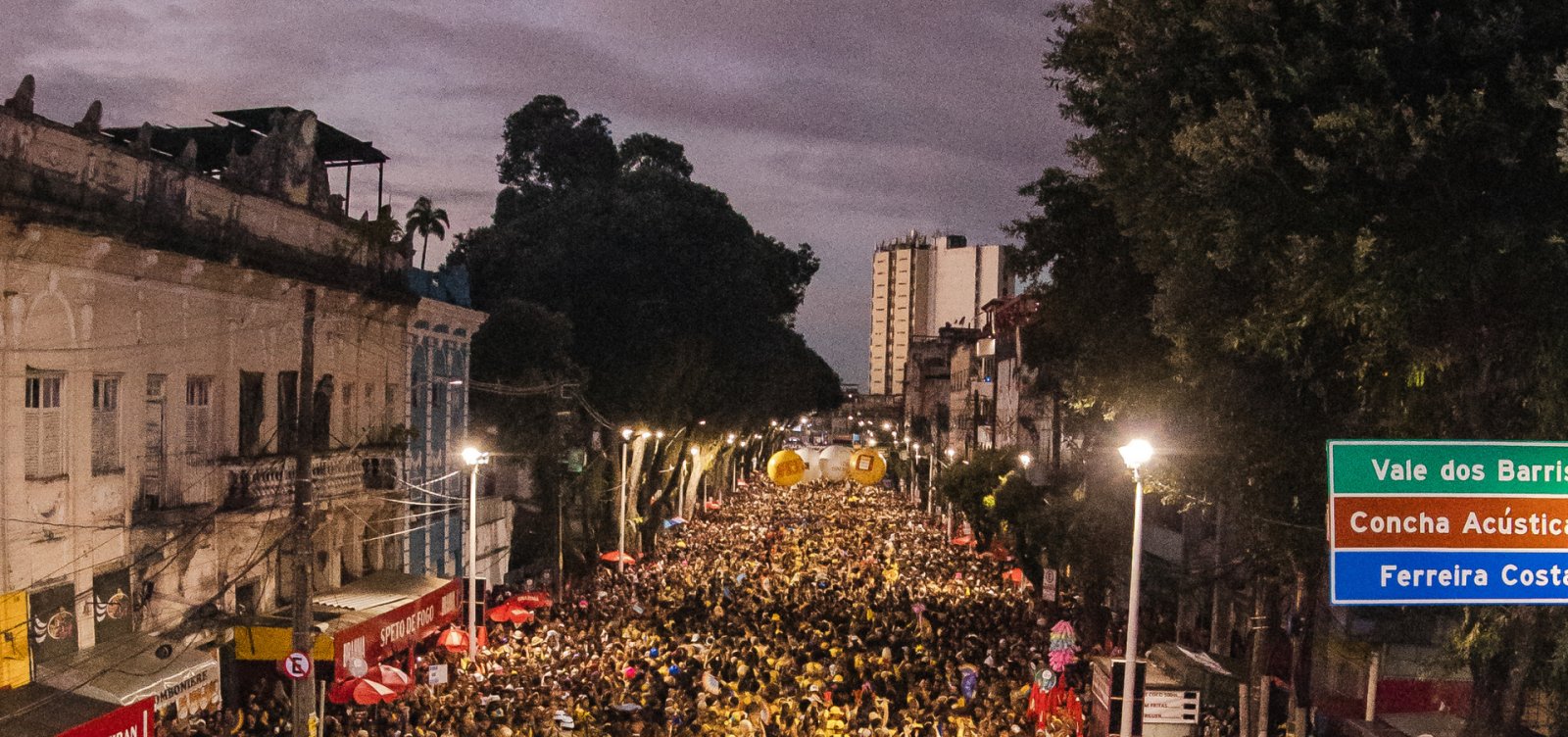 Trio de Margareth Menezes tem falha técnica e apresentação interrompida no Circuito Osmar