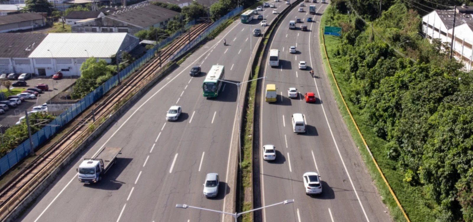 BR 101 e 116 passam por interdição na manhã desta quarta-feira