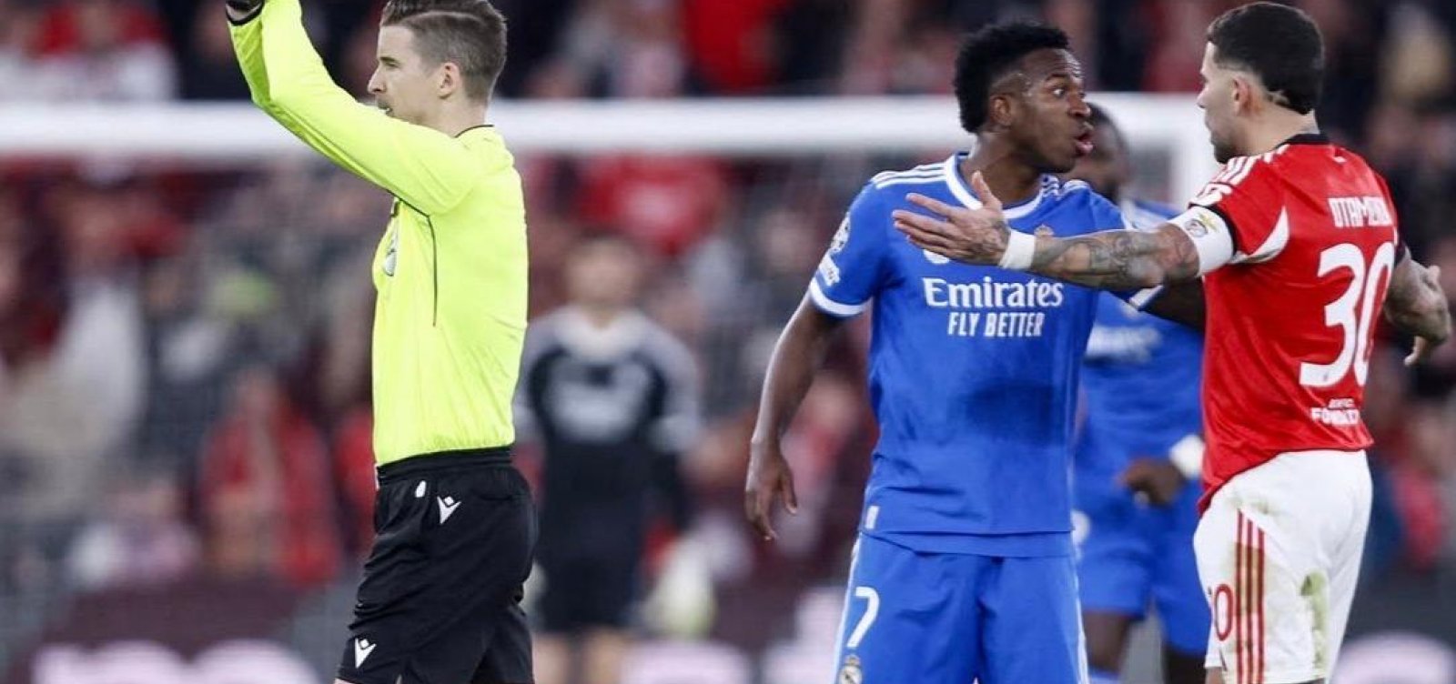 Apoio inédito: Craques mundiais repudiam ataque racista e apoiam Vini Júnior