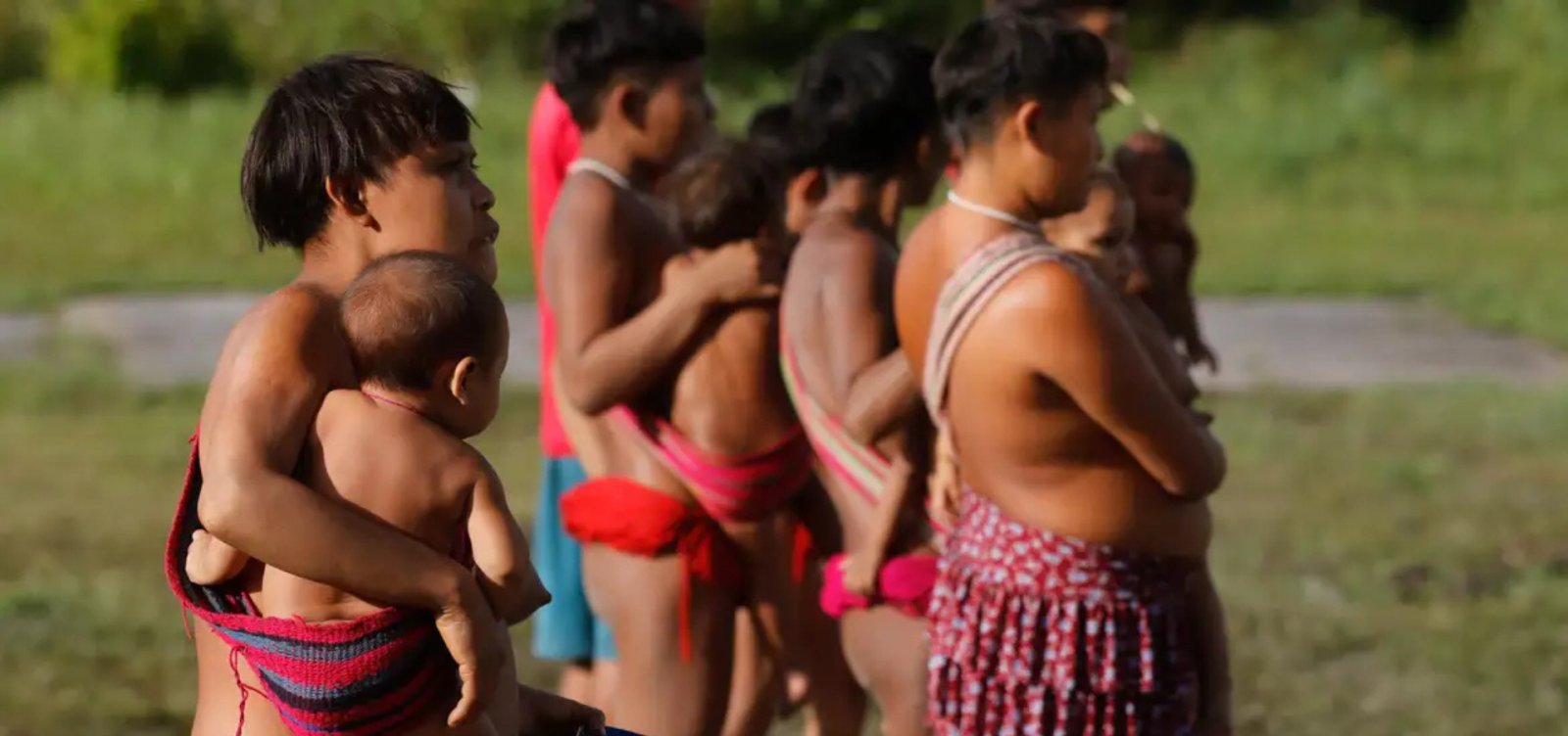 Governo federal envia equipe emergencial à Terra Yanomami após aumento de casos de coqueluche