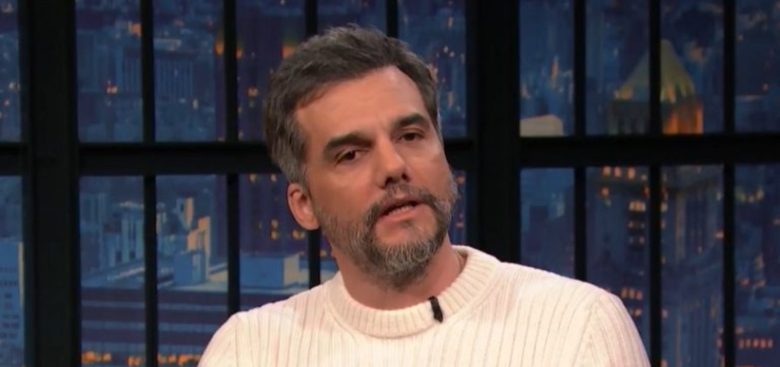 “Até eu tenho medo de me deparar com o ICE”, diz Wagner Moura sobre política migratória dos EUA