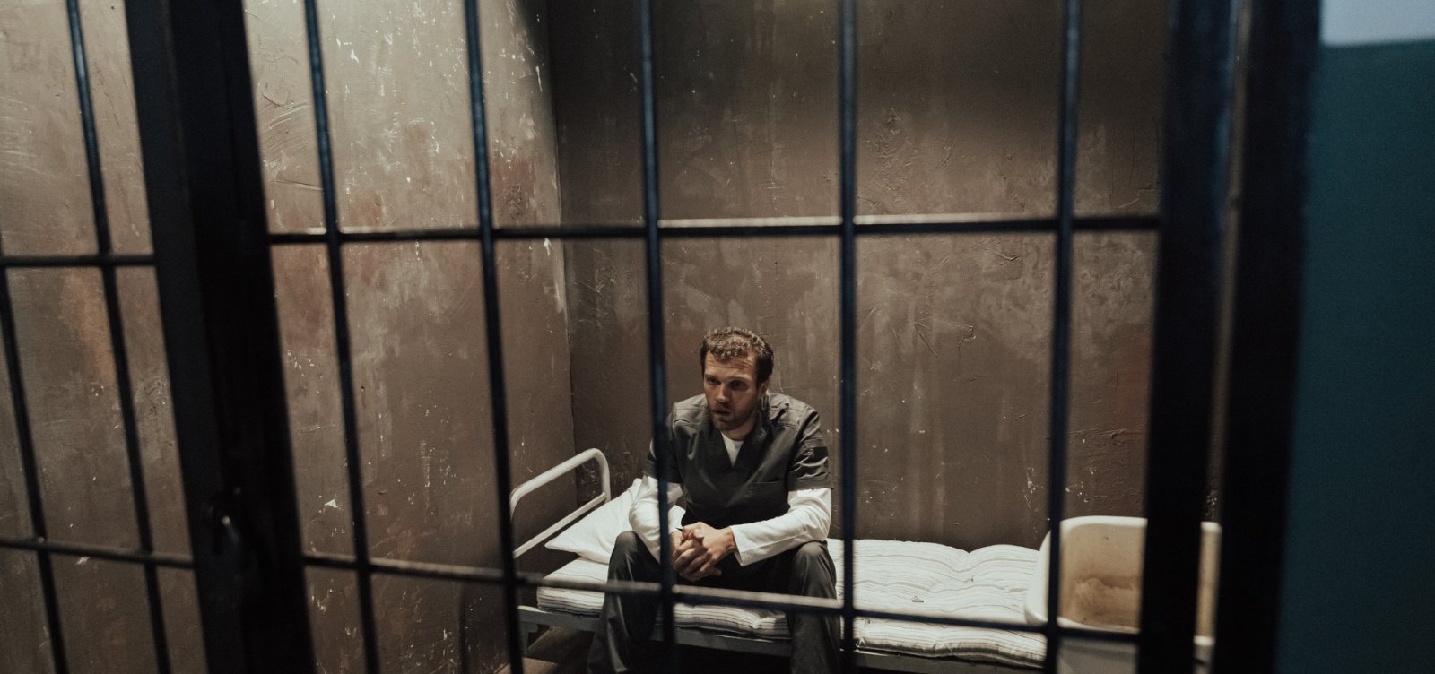 Entenda o projeto que proíbe prisão especial para acusados de estupro