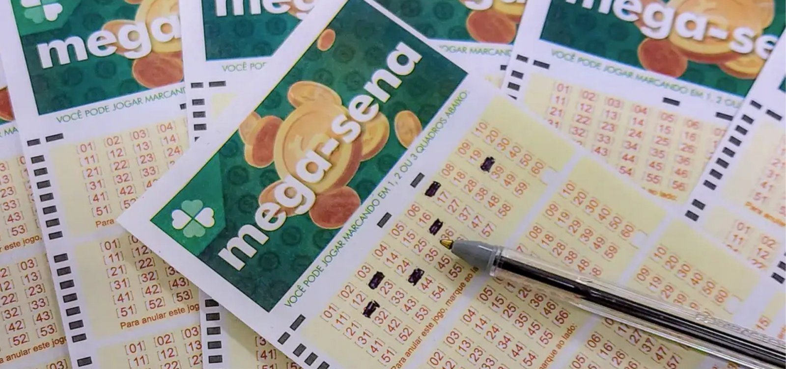 Mega-Sena pode pagar R$ 105 milhões neste sábado