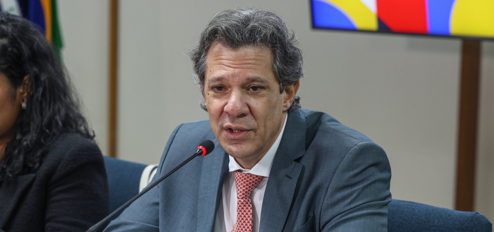 Ministros da área econômica do governo federal se preparam para disputar as eleições