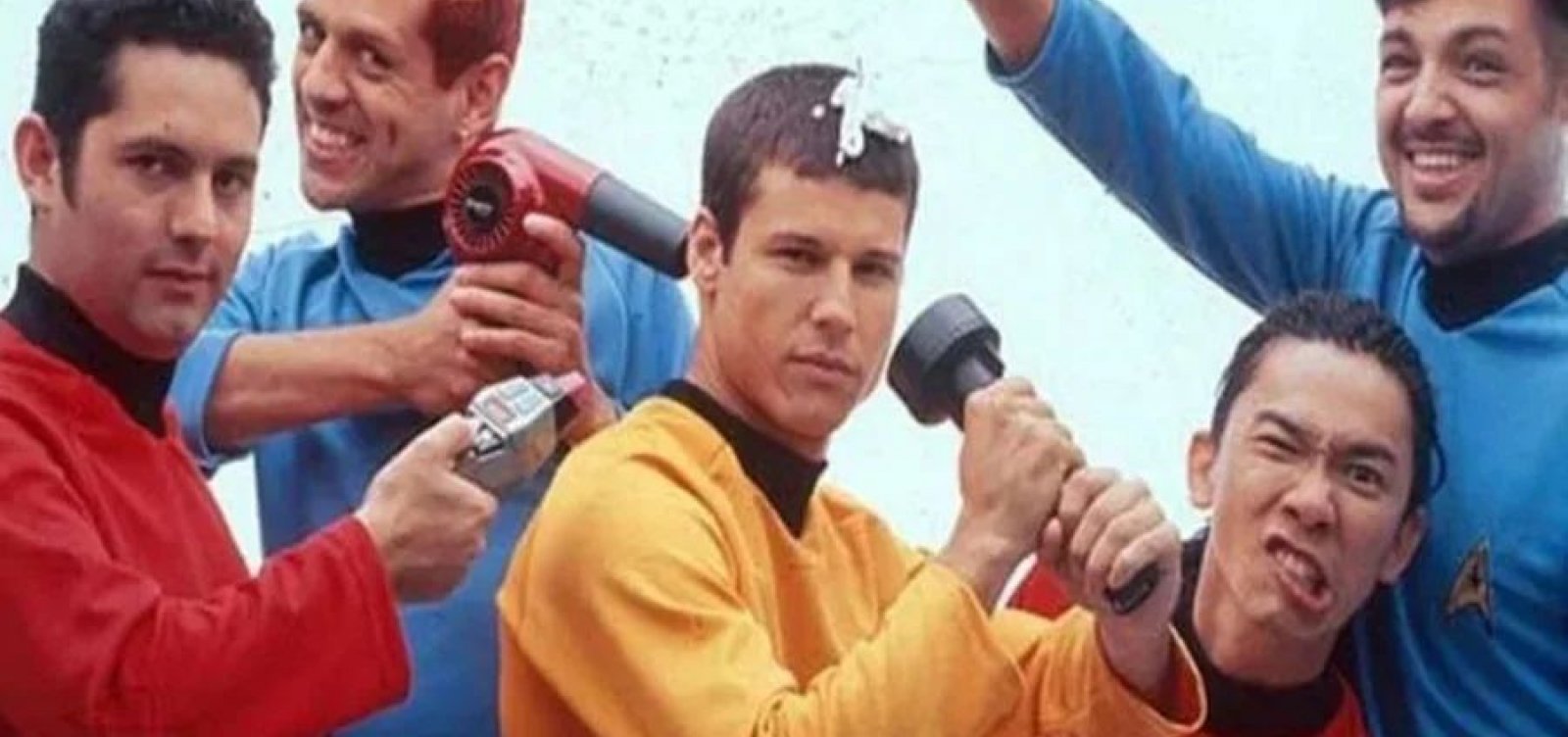 Corpos dos Mamonas Assassinas serão exumados após 30 anos; entenda