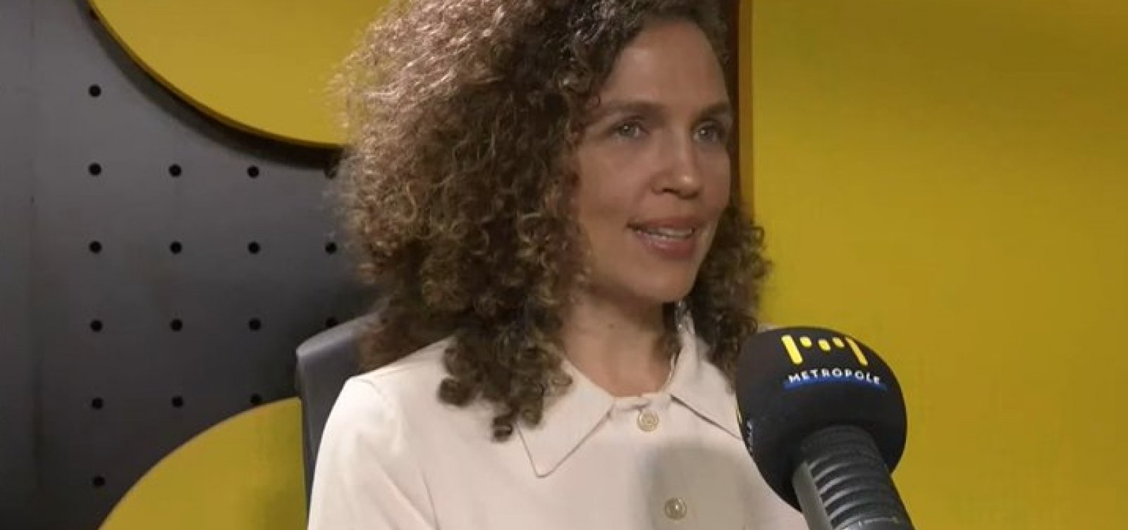 Vencedora do Jabuti, Emília Nuñez defende incentivo à leitura desde a infância