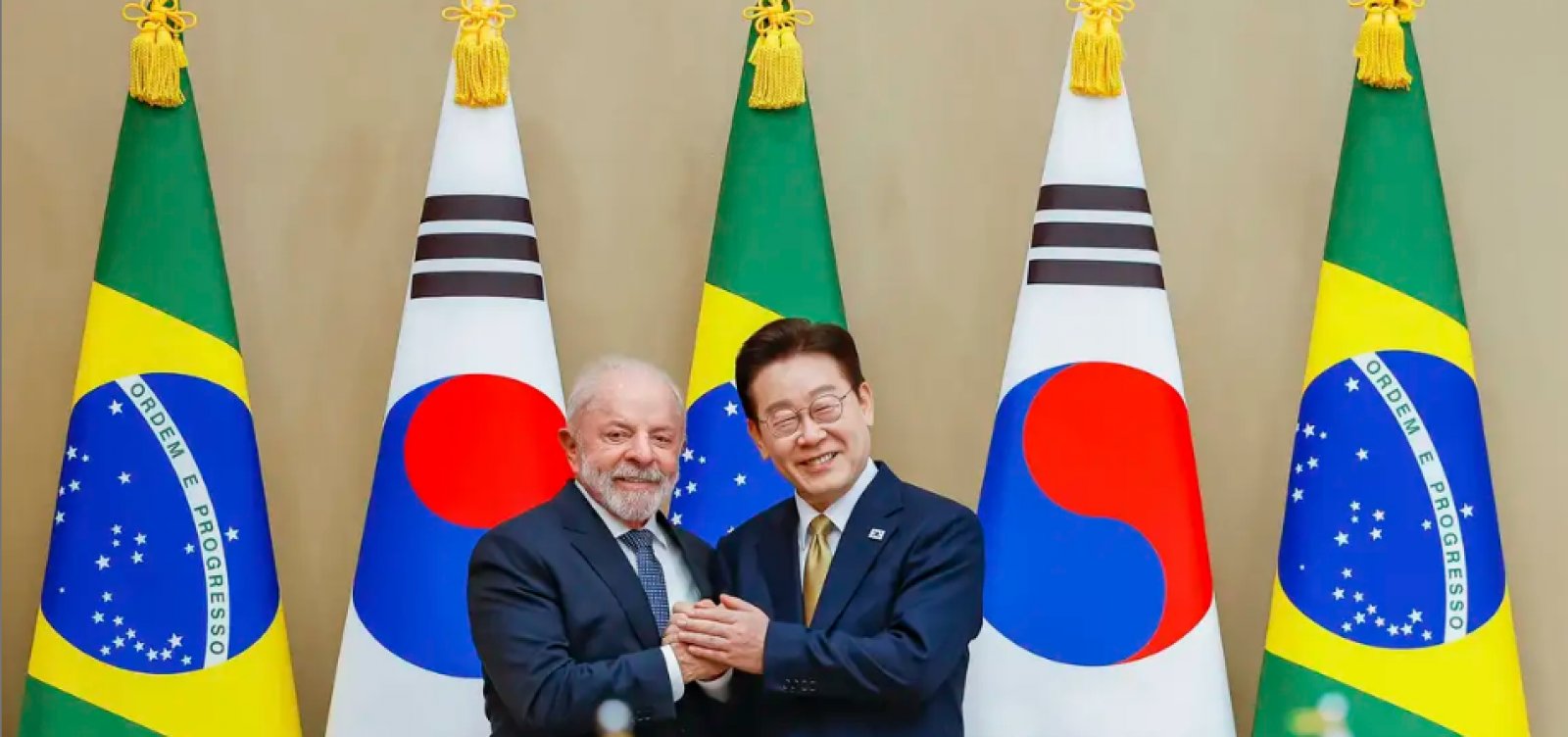 Lula garante que fará "qualquer sacrifício" para capturar magnatas do crime