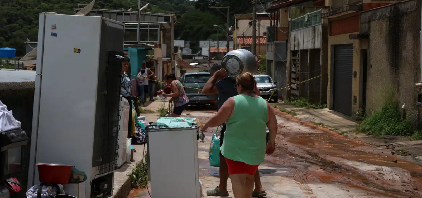 Sobe para 49 o número de mortos pelas fortes chuvas em Minas Gerais