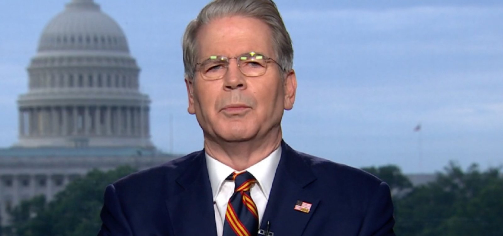 Secretário do Tesouro dos EUA diz que tarifa universal de Trump pode subir para 15%