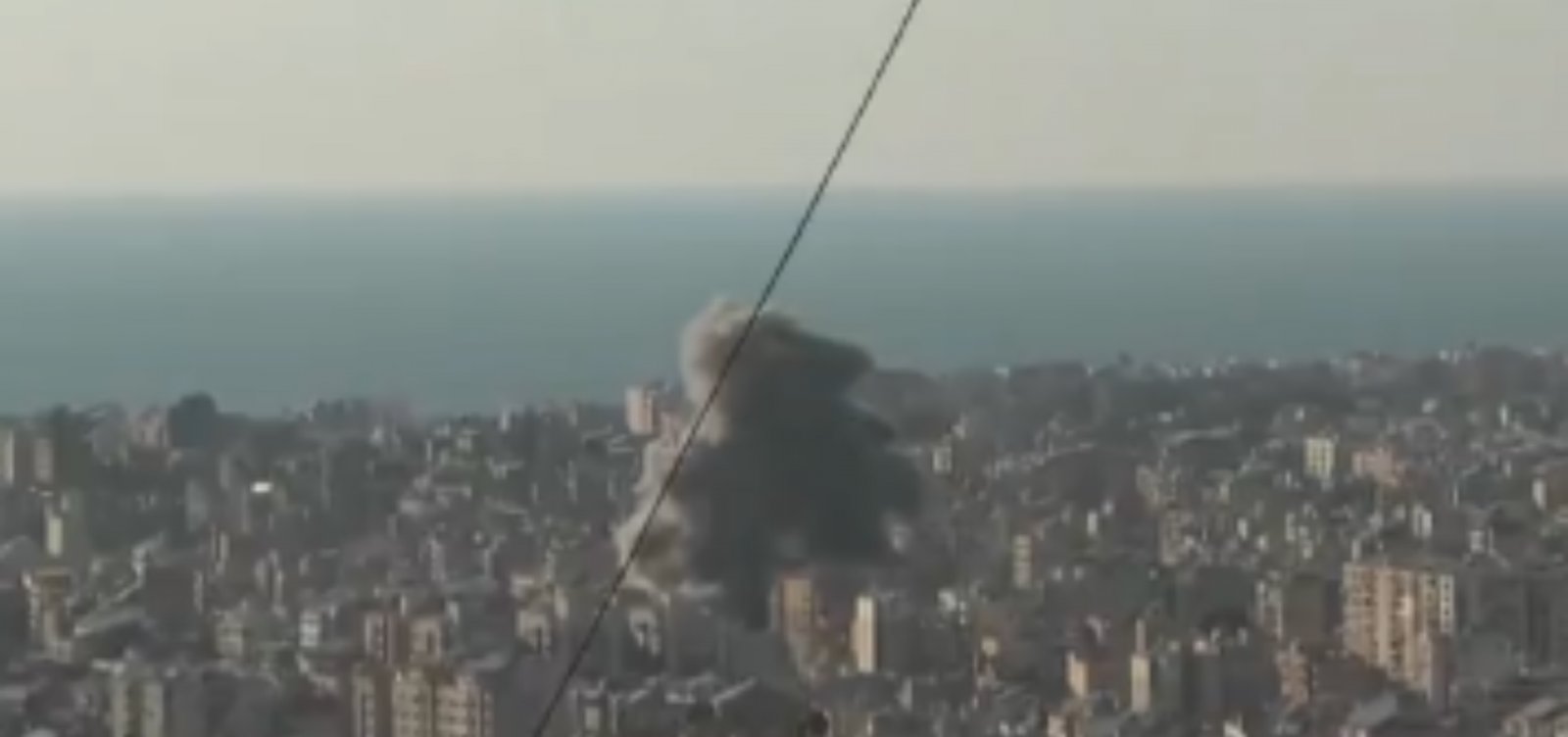 Ataques de Israel ao Líbano deixam mais de 100 mortos e provocam pânico em Beirute