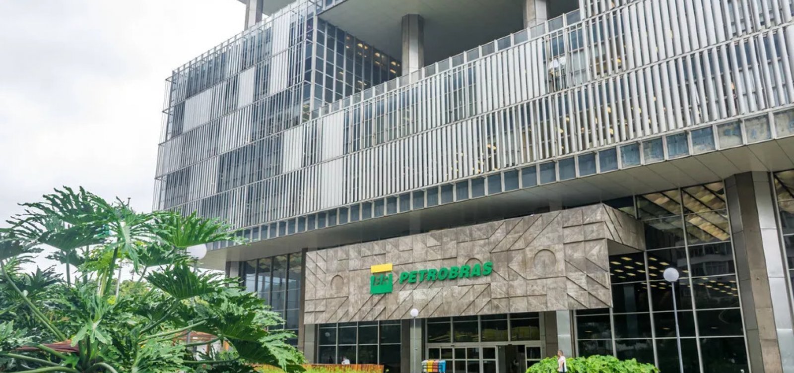 Petrobras descarta planos de investir na Venezuela neste momento, diz presidente da estatal