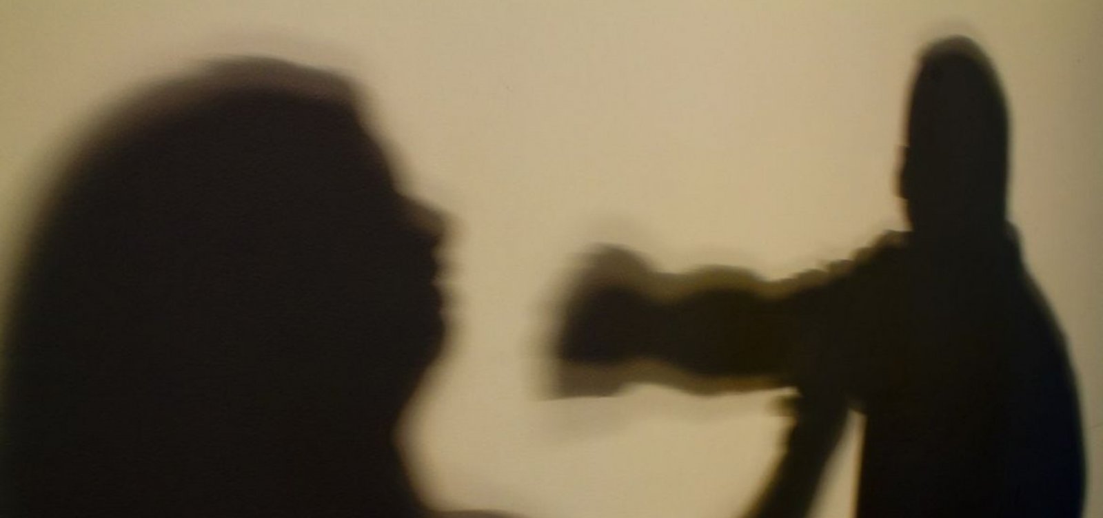 TJ da Bahia lança aplicativo para vítimas de violência doméstica pedirem medida protetiva