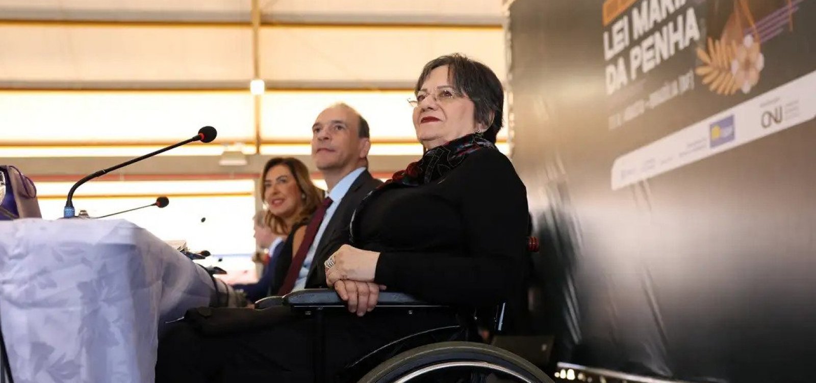 Justiça torna réus quatro suspeitos de campanha de ódio contra Maria da Penha