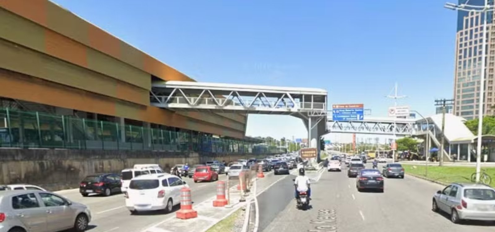 Acesso da Av. ACM é fechado após abertura de novo viaduto em Salvador
