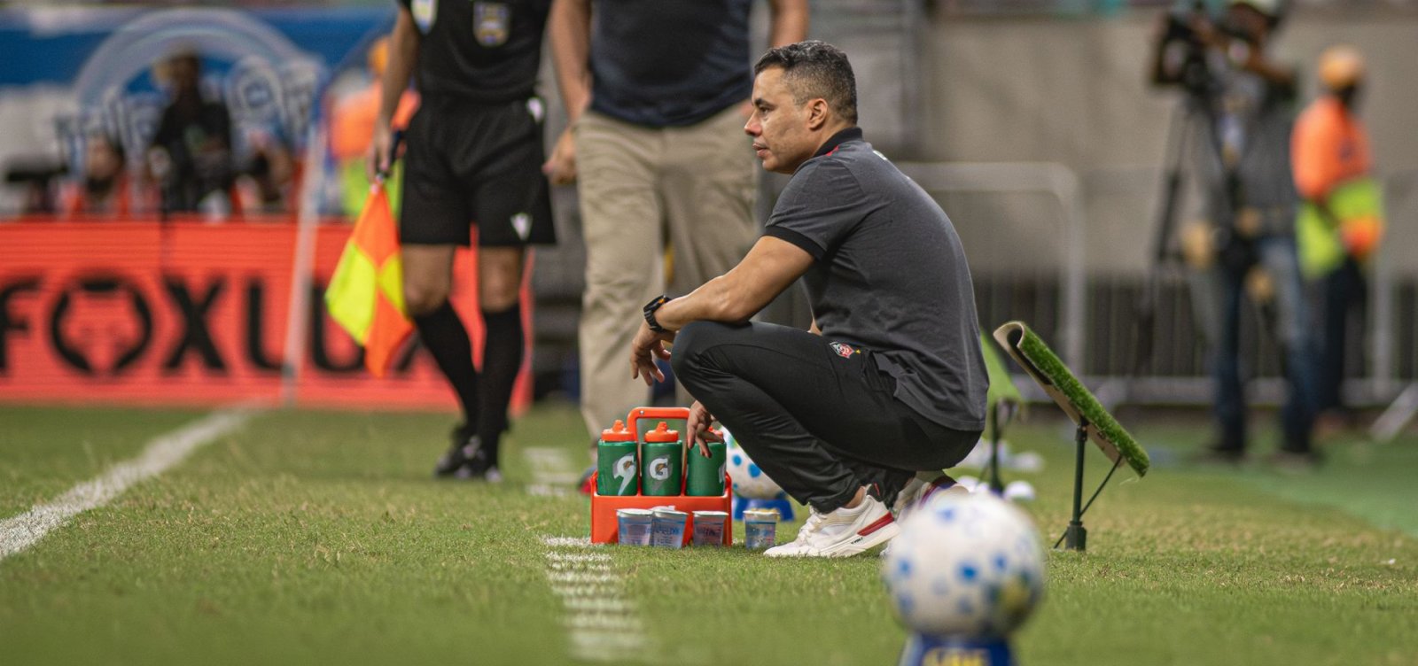 Jair Ventura vê Ba-Vi equilibrado e valoriza empate do Vitória: "Importante pontuar"