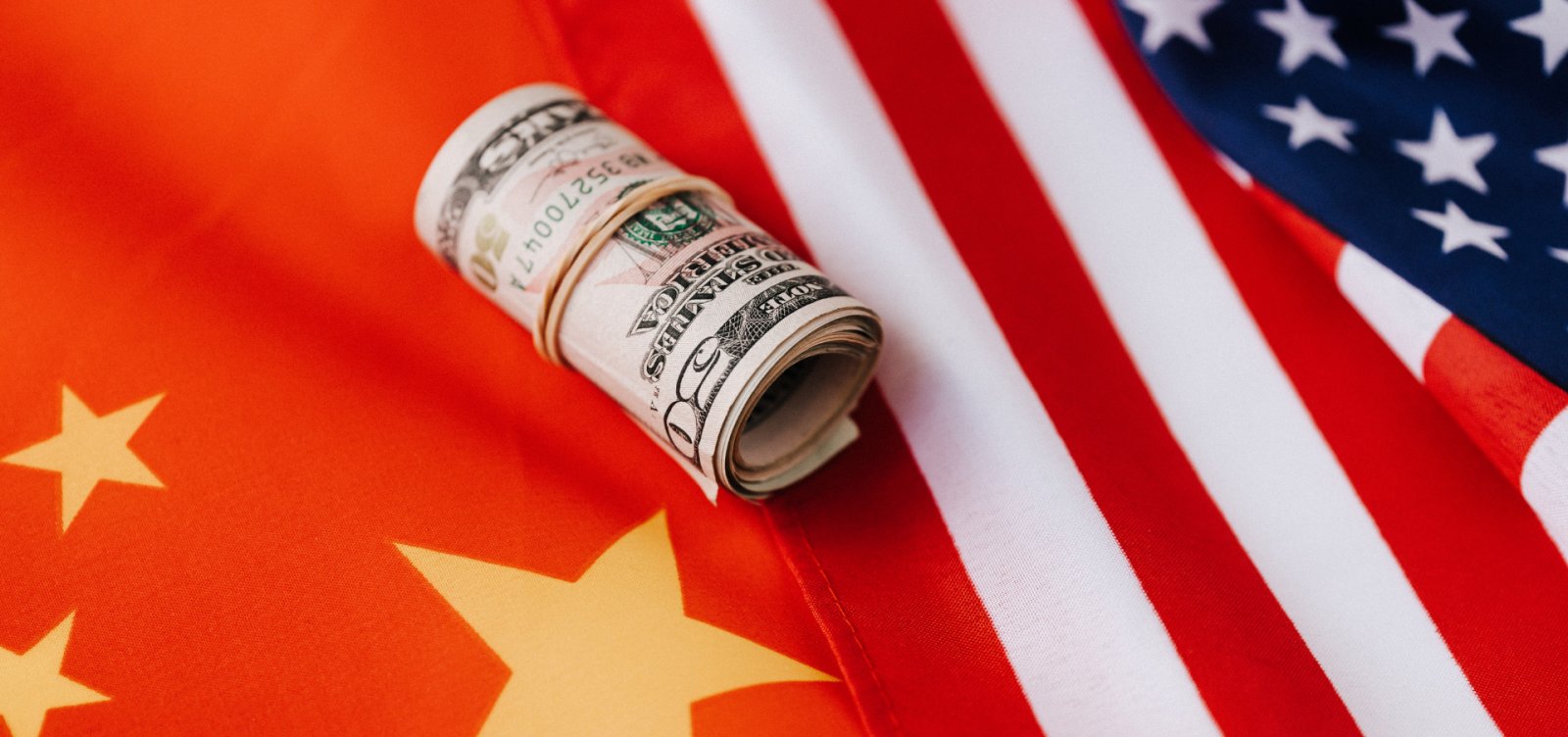 EUA e China retomam negociações em Paris para preparar encontro de líderes e ajustar trégua comercial