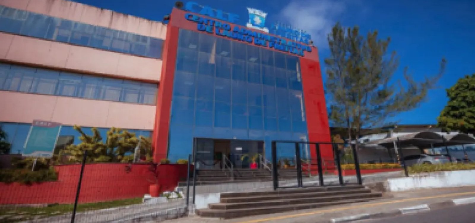 PF investiga fraude em licitação na educação de Lauro de Freitas durante ex-gestão