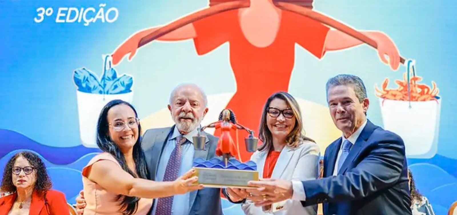 Lula garante que não vai acabar com seguro-defeso para pescadores