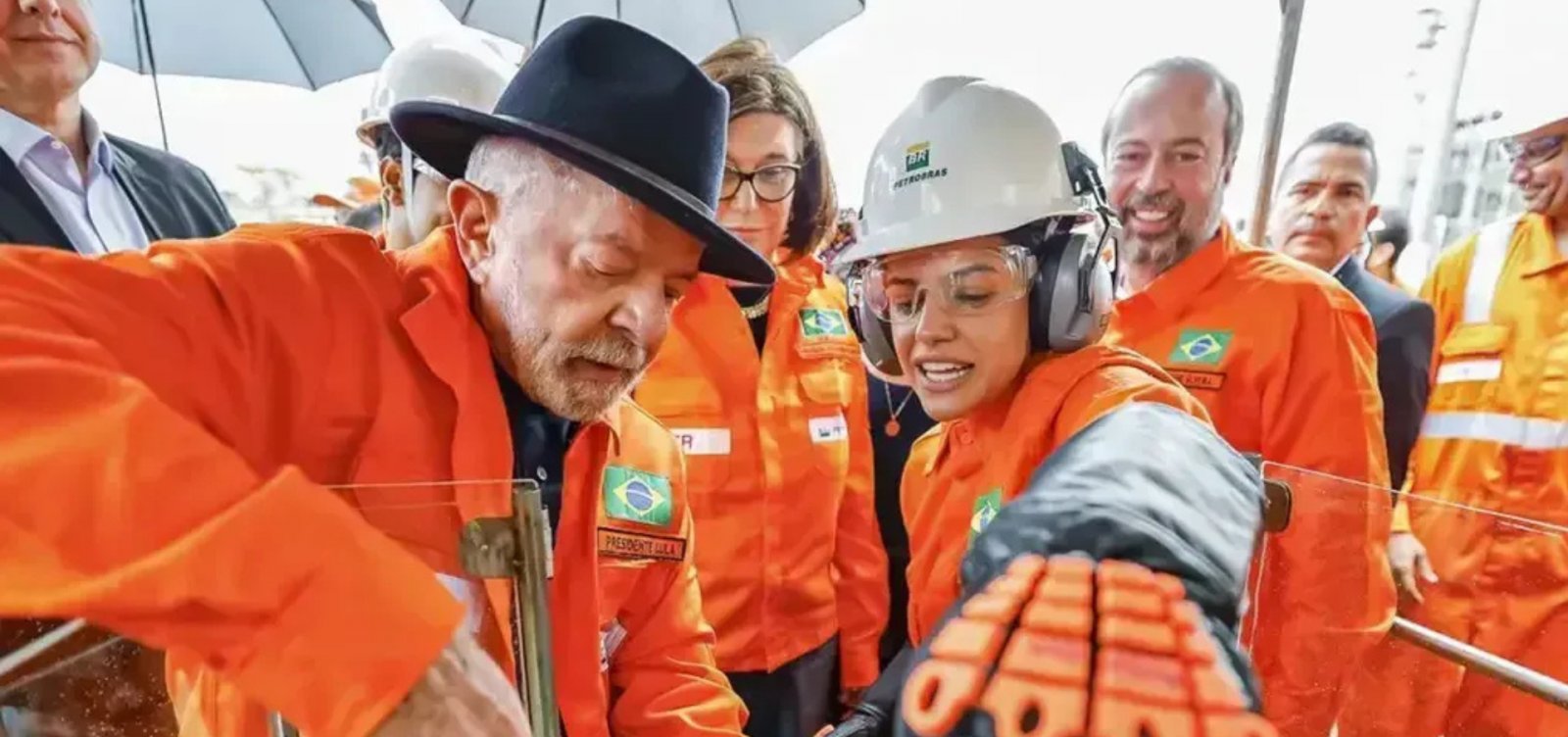 Lula defende estoque regulador de petróleo e critica venda de refinaria na Bahia