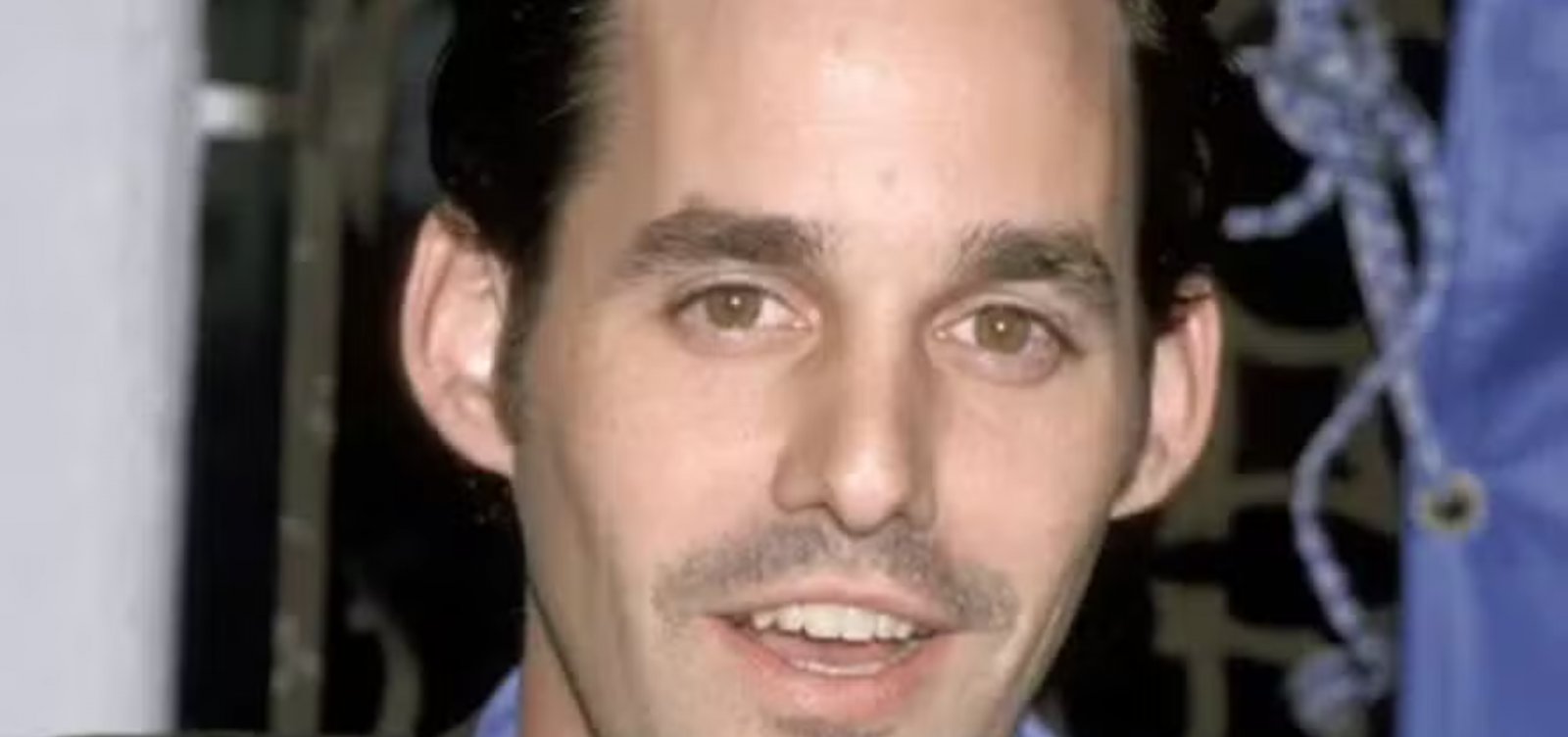 Nicholas Brendon, ator da série  "Buffy, a Caça-Vampiros", morre aos 54 anos