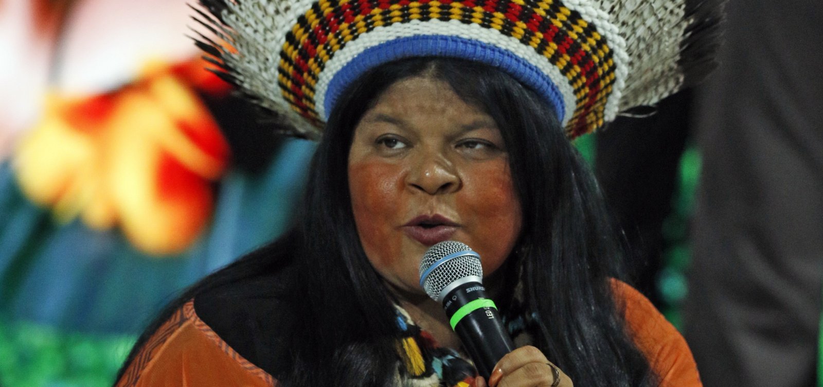 Ministra Sônia Guajajara é internada em UTI neste domingo