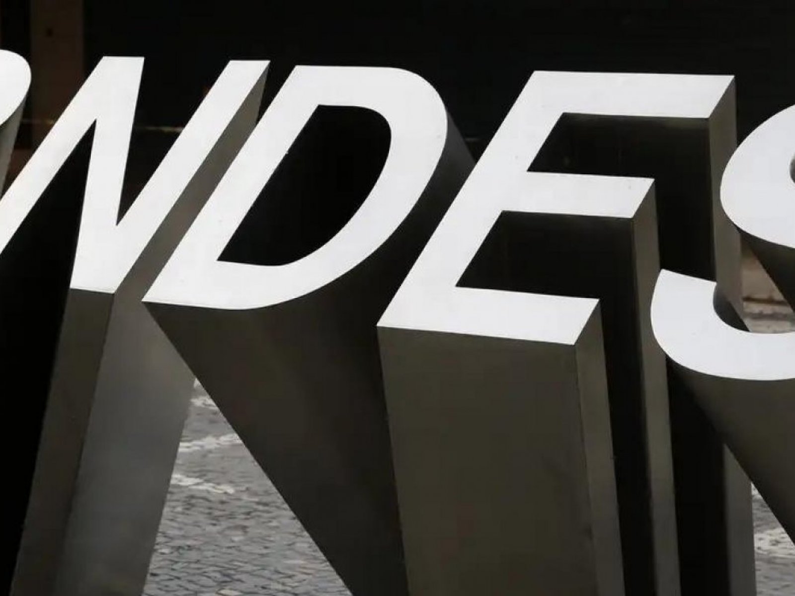 Lula deve sancionar lei que retoma financiamento do BNDES para obras no exterior