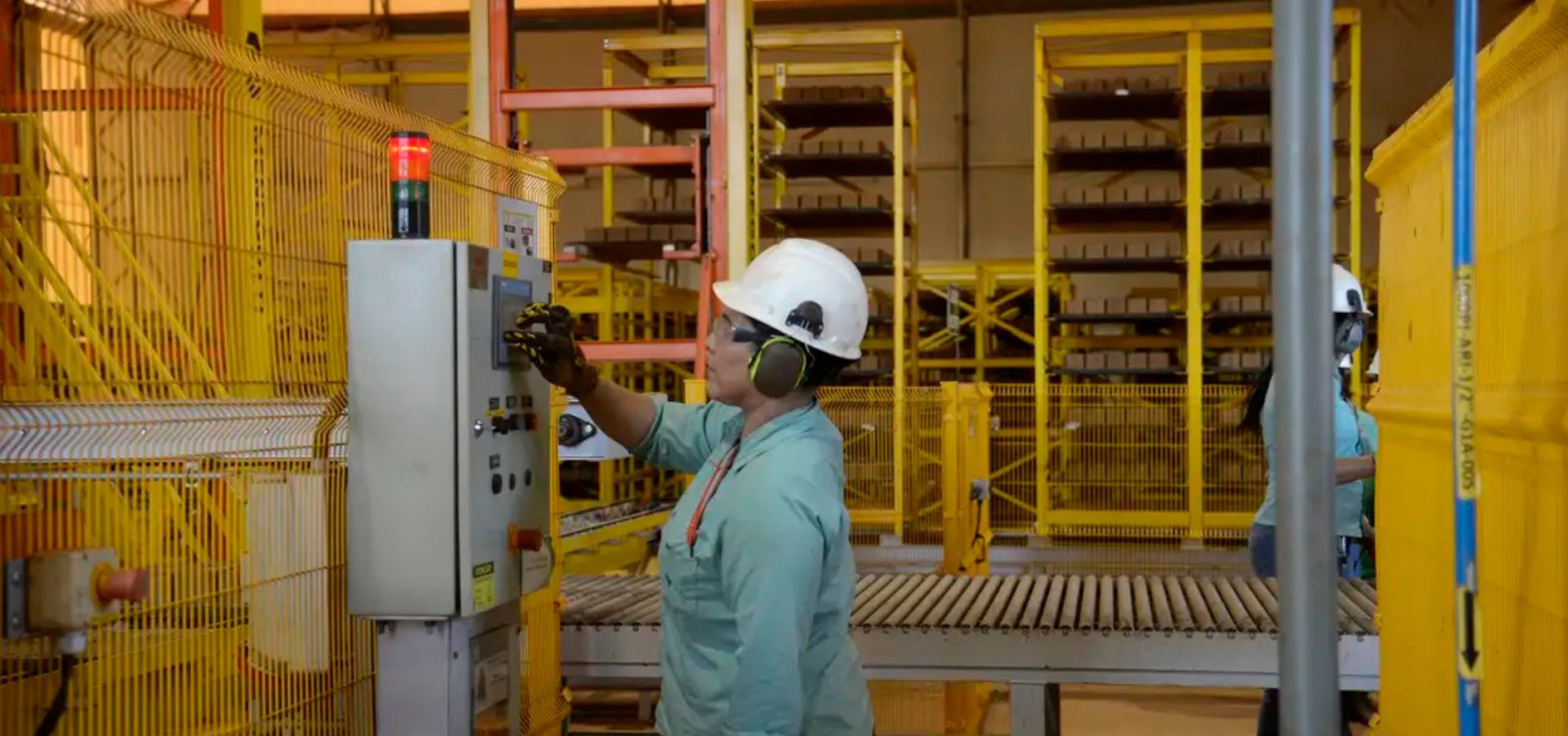 Governo destina R$ 15 bi a setores afetados por crises internacionais 