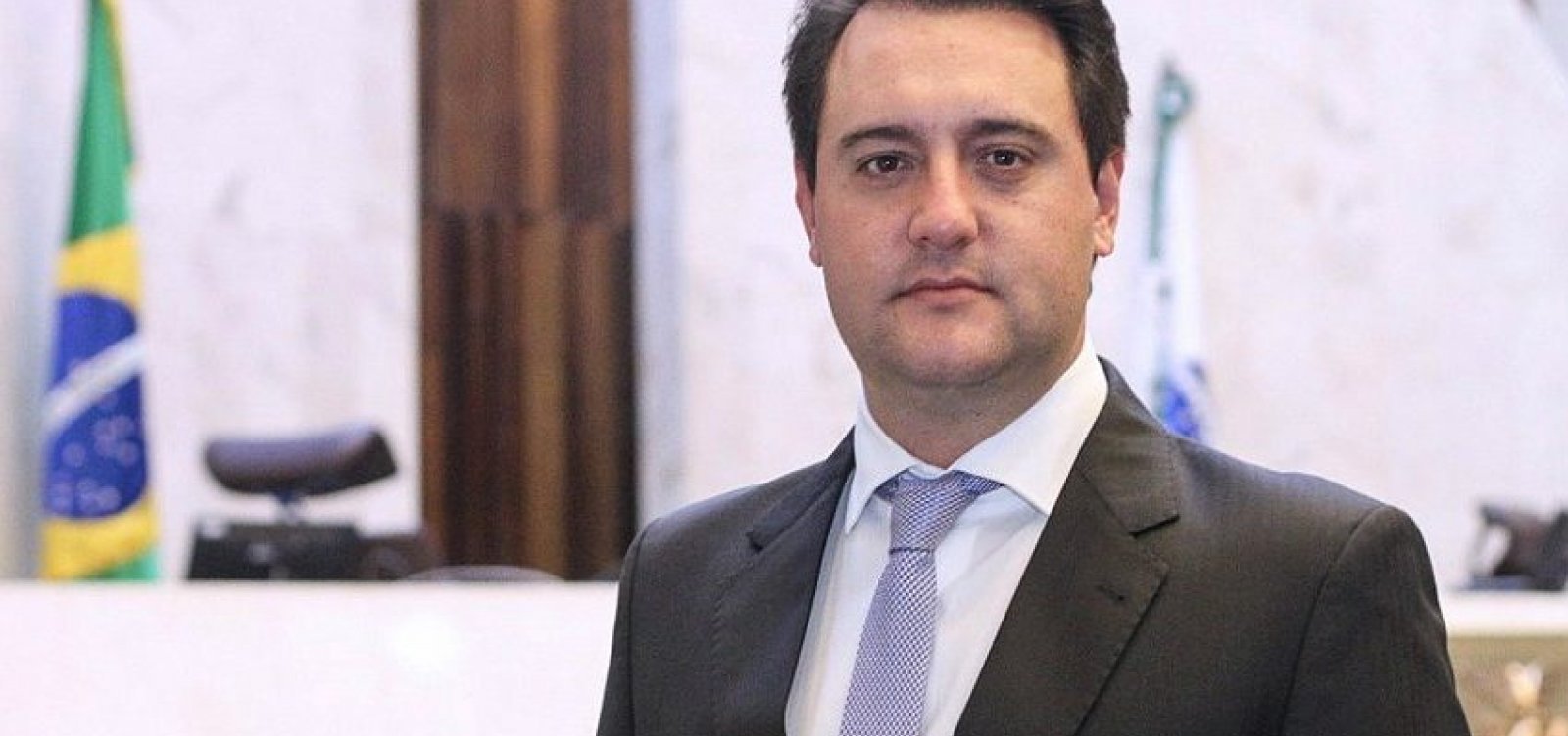 Ratinho Junior diz que foi difícil desistir da eleição presidencial e que busca sucessor no Paraná