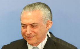 Michel Temer diz que primeiro mês de governo tem sido uma "guerra"