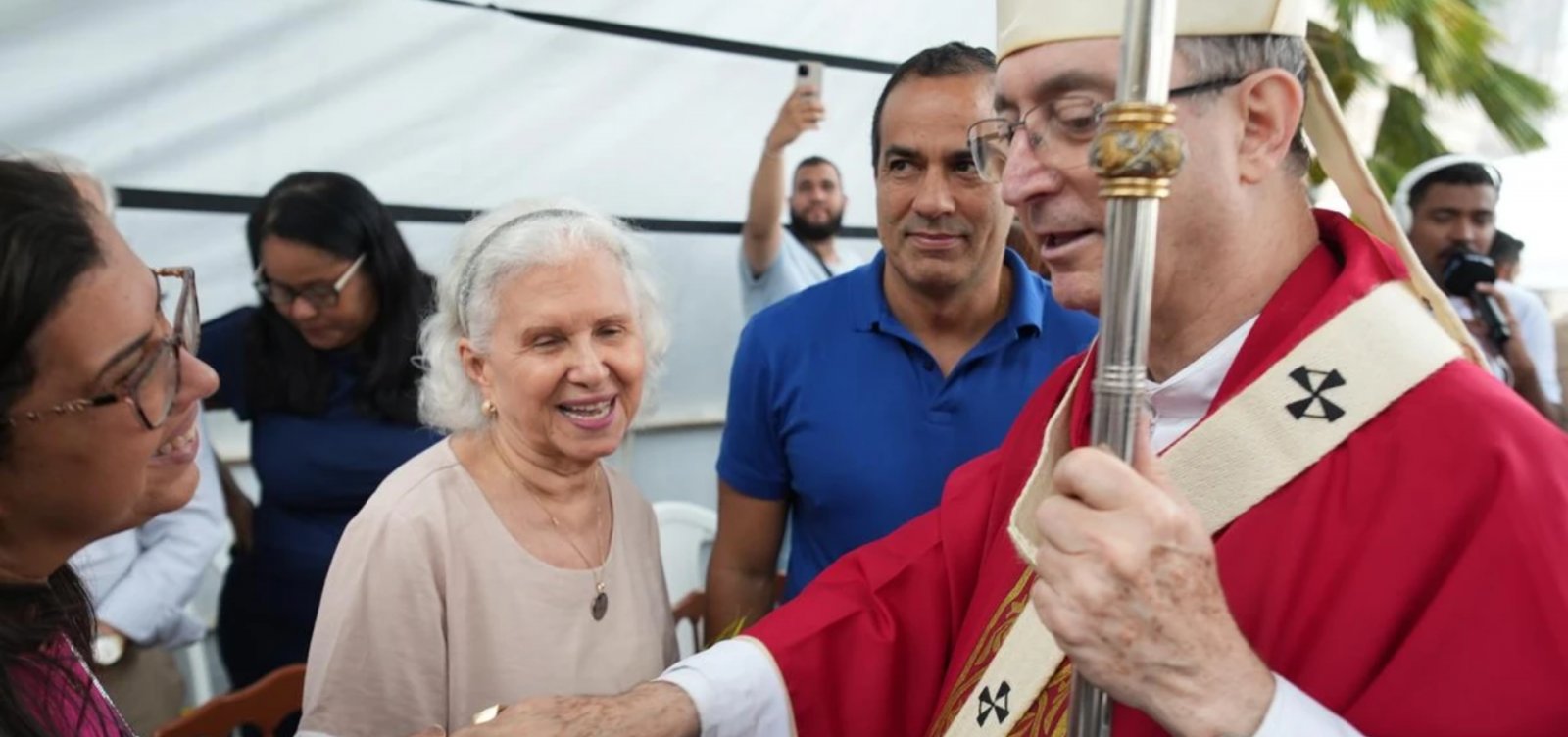 Celebração de Domingo de Ramos reúne milhares de fiéis em Salvador