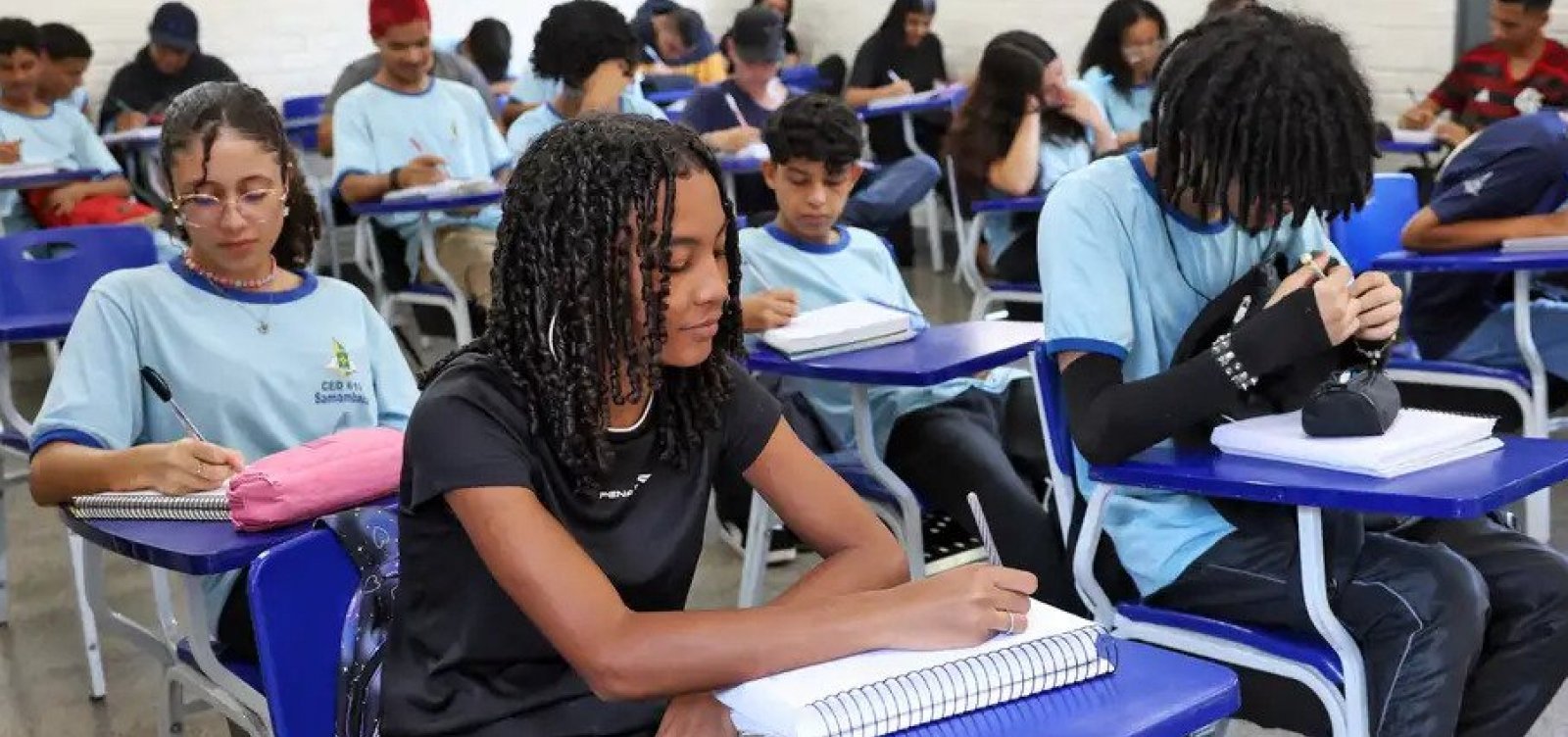 Pé-de-Meia paga parcela a nascidos em novembro e dezembro nesta segunda-feira