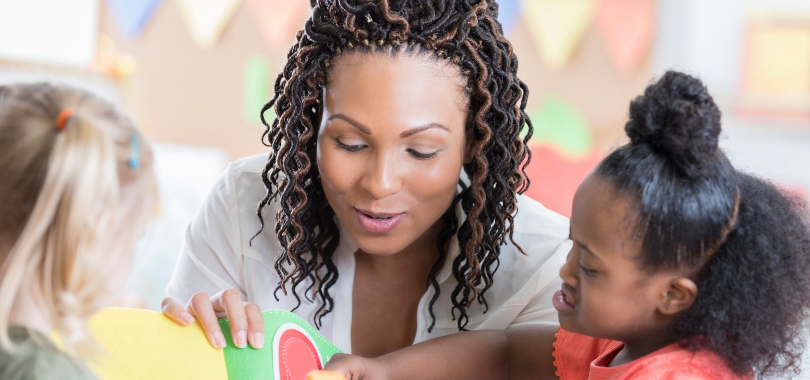Professores poderão receber adicional de insalubridade e periculosidade; entenda projeto