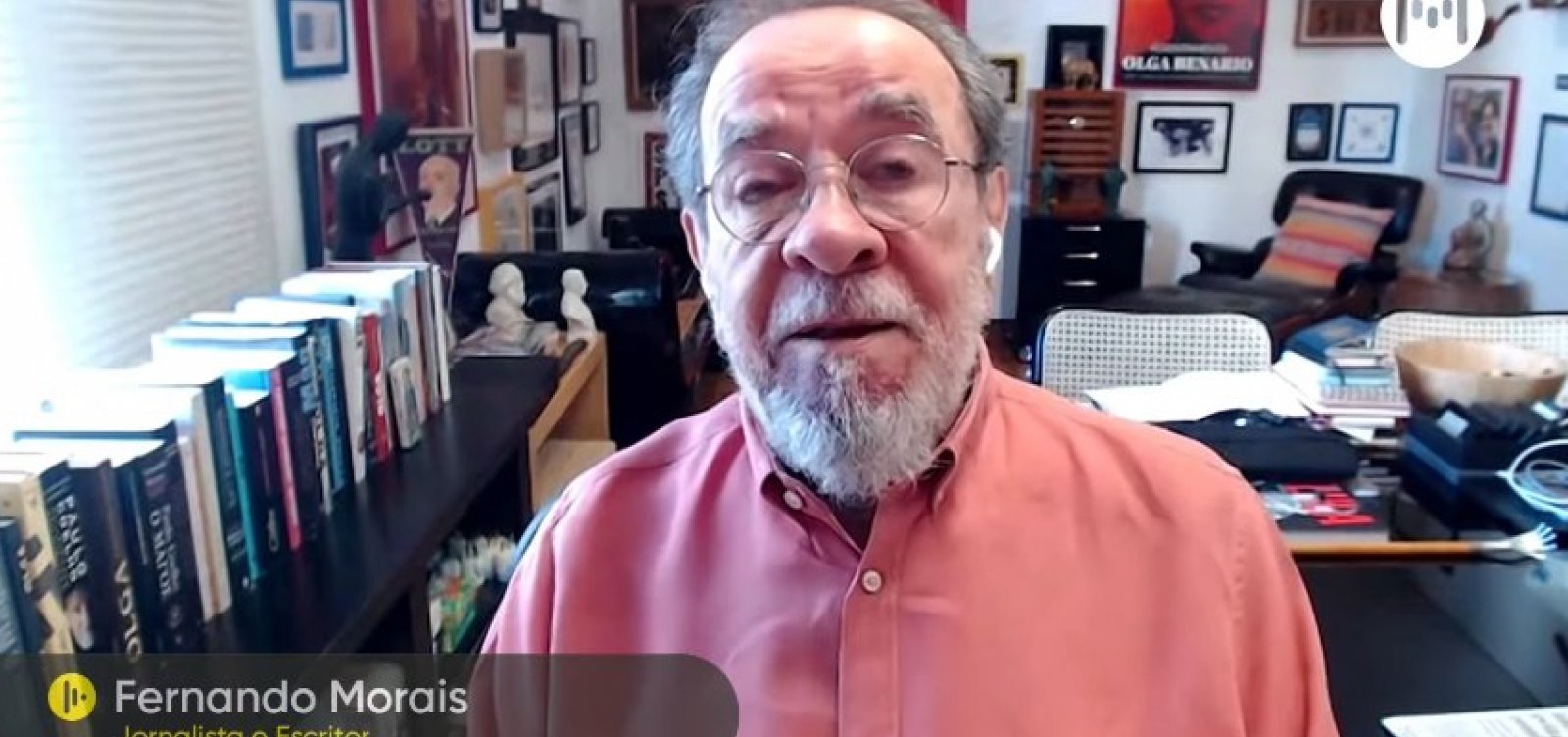 ACM foi o único brasileiro a atravessar 50 anos no poder, afirma escritor Fernando Morais