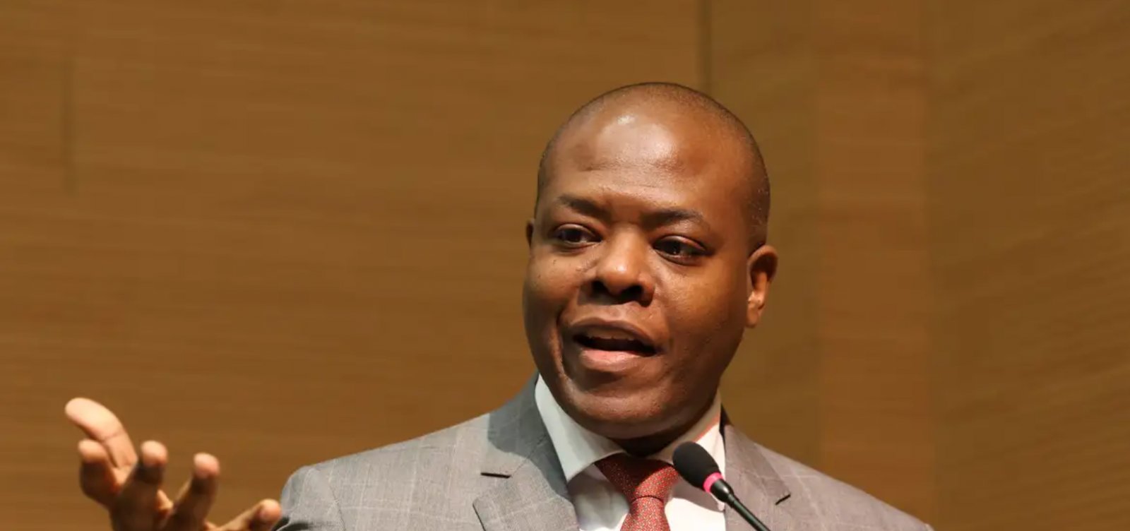 Silvio Almeida volta a negar acusações e diz que provará inocência na Justiça