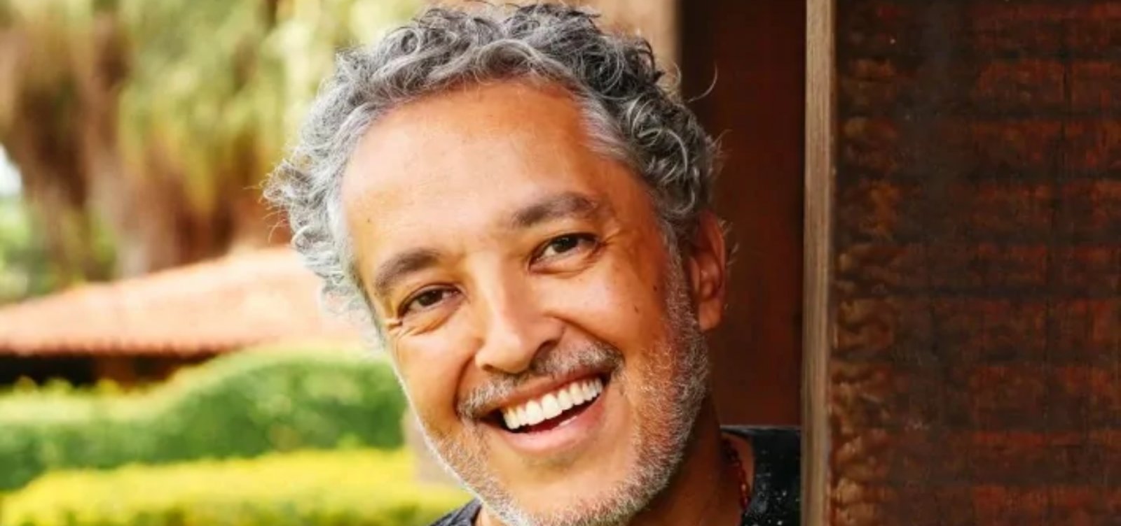 Alexandre Coimbra alerta para solidão “disfarçada de encontro” no século 21