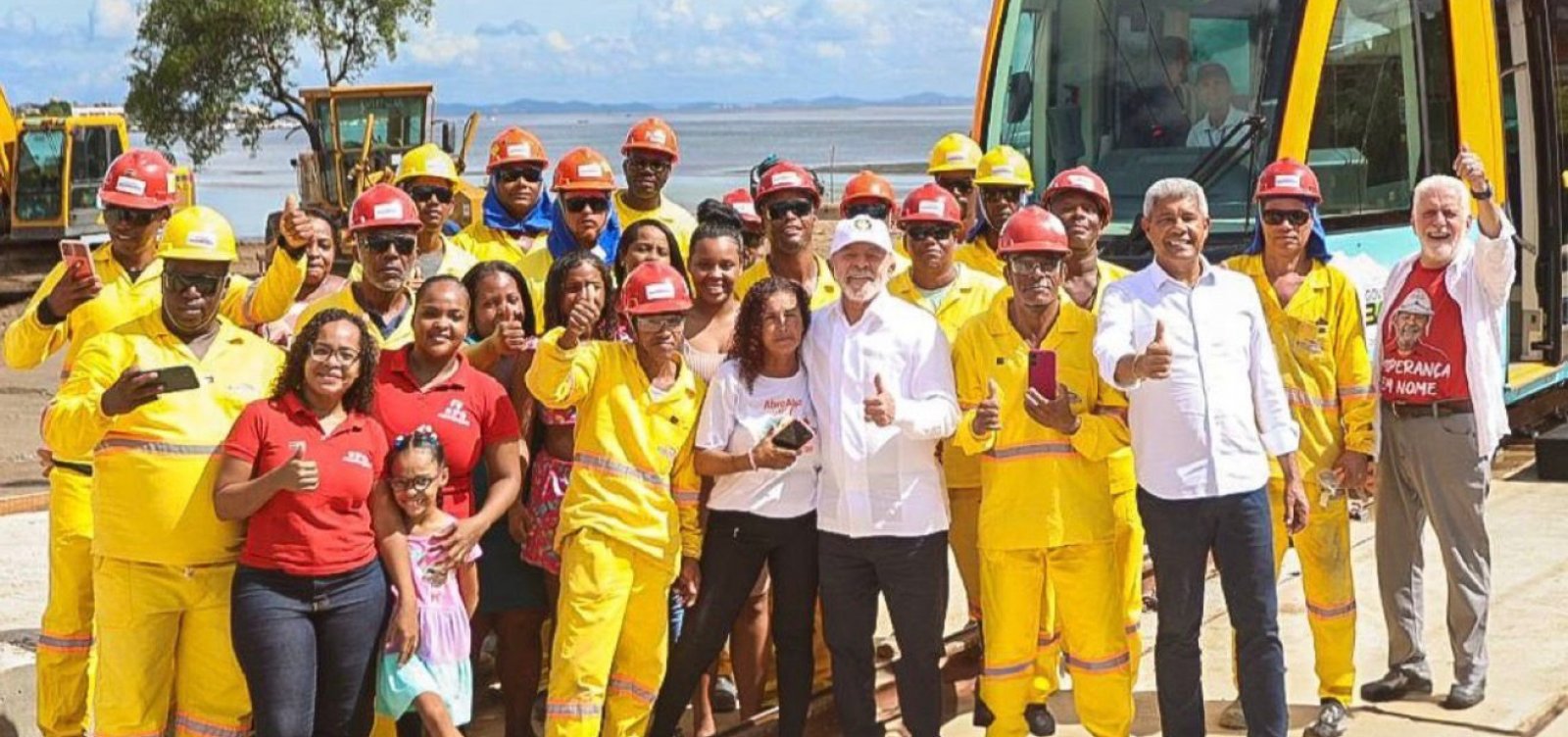 Lula visita VLT e libera mais de R$ 1 bilhão para metrô em Salvador