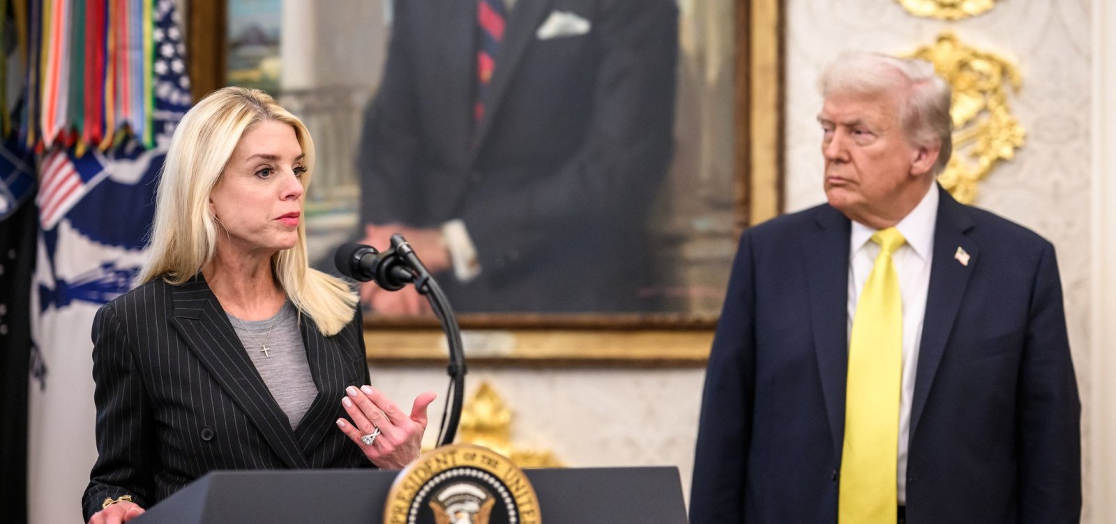 Trump demite procuradora-geral dos Estados Unidos