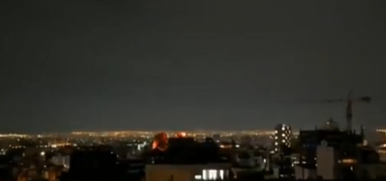 Bombardeios de Israel atingem Teerã e Beirute em nova escalada