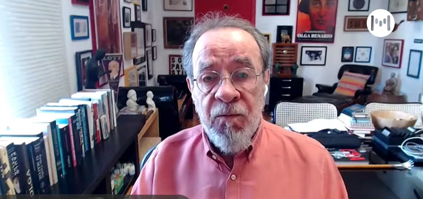 Presidente Lula liga para Fernando Morais durante entrevista com Mário Kertész 