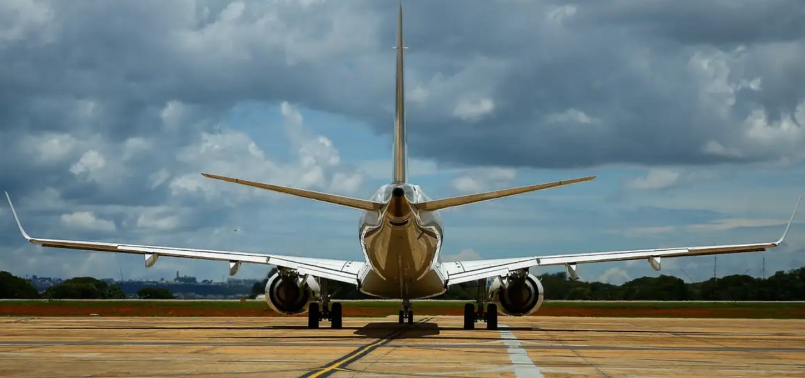 Governo avalia zerar imposto sobre querosene para conter alta nas passagens aéreas